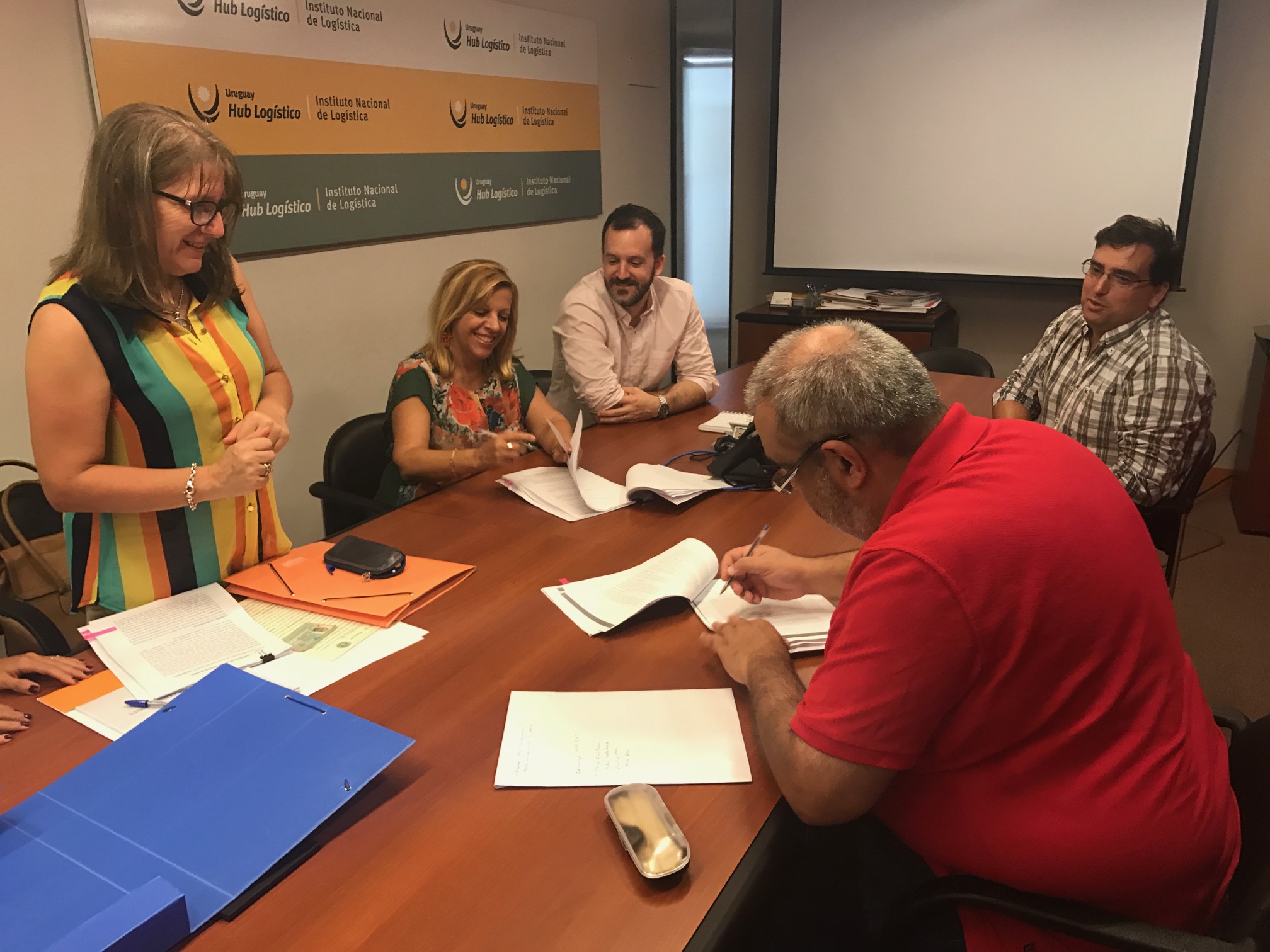 Se firmó el contrato para el Sistema de Información Logística