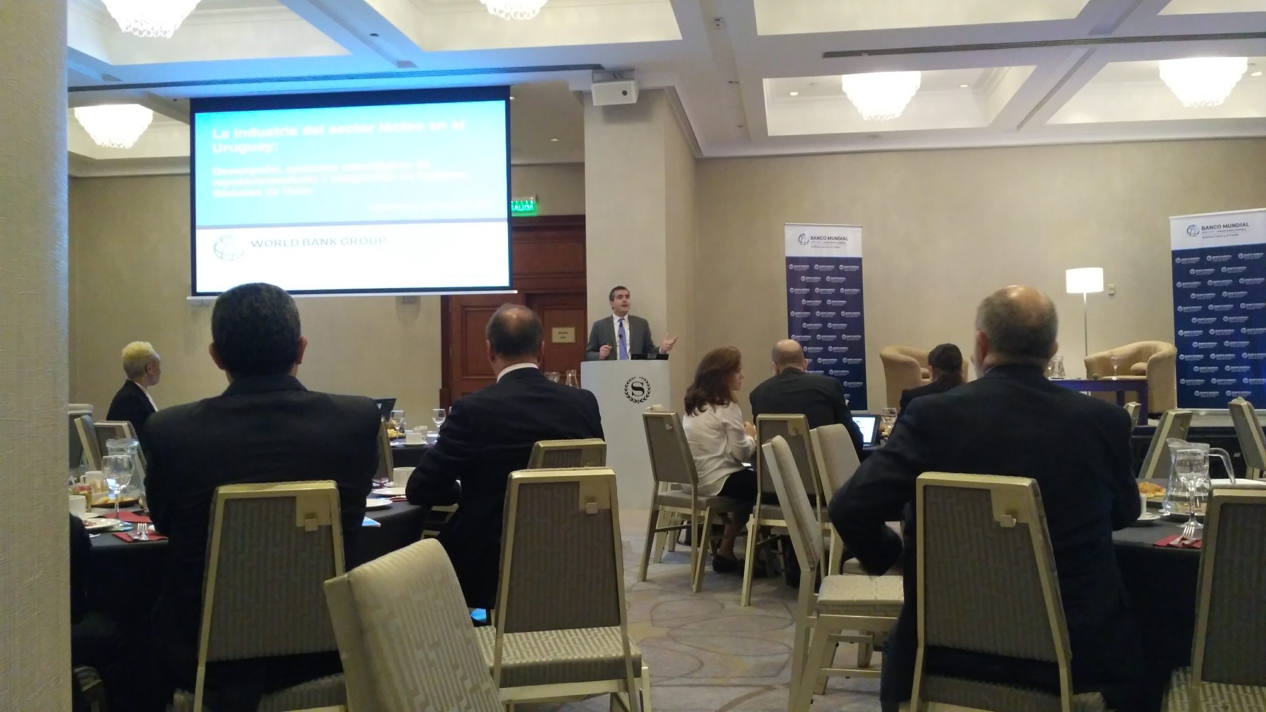 «Competir en las Grandes Ligas», evento del Banco Mundial al cual asistieron técnicos de Inalog