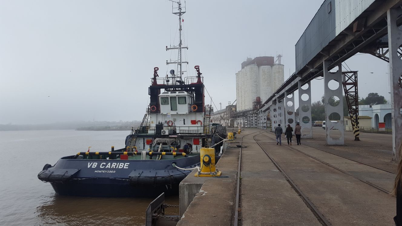 Visita técnica a Puerto de Fray Bentos y a Terminal Logística M´Bopicuá.