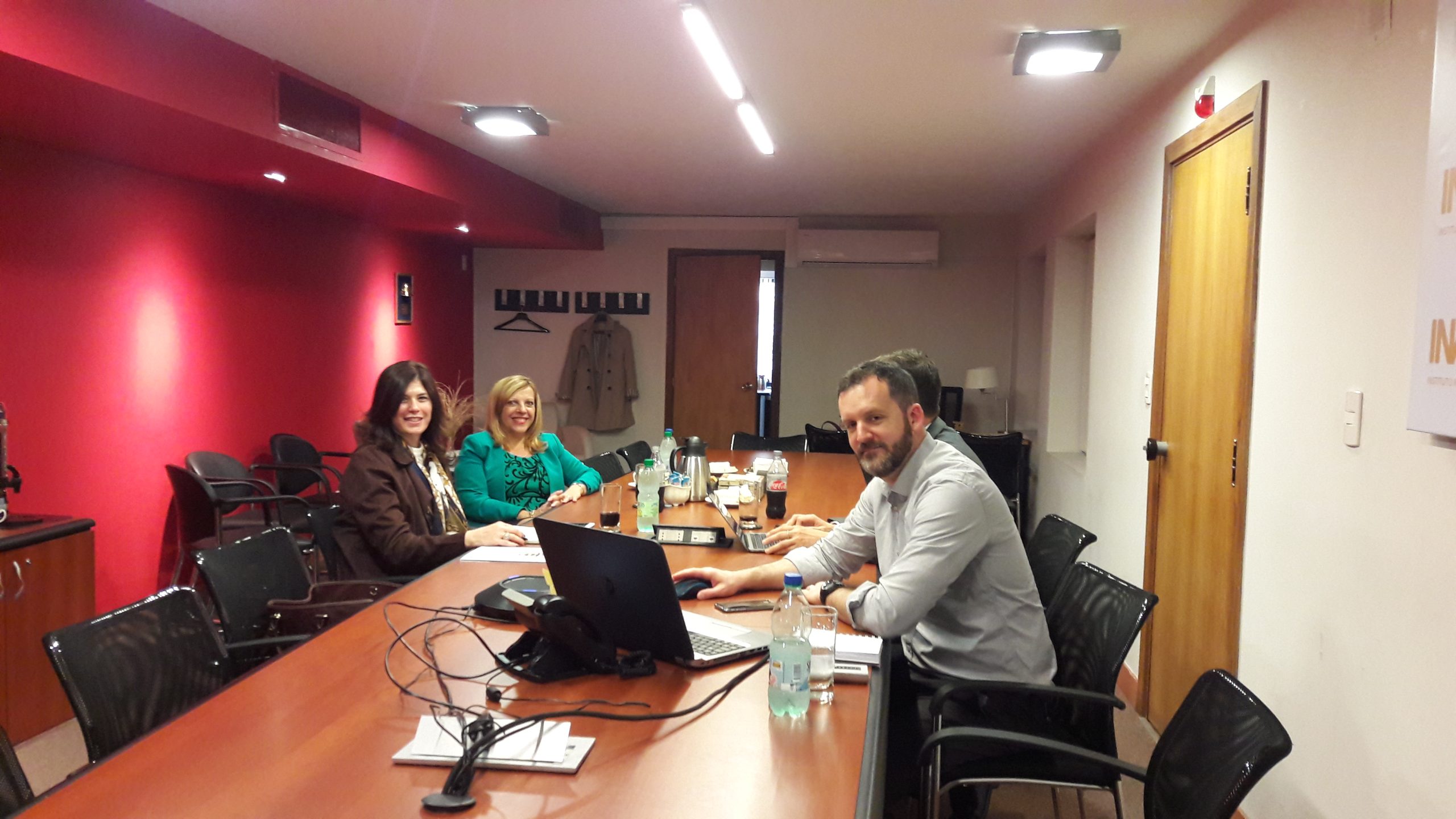 Reunión de intercambio con autoridades de Colombia