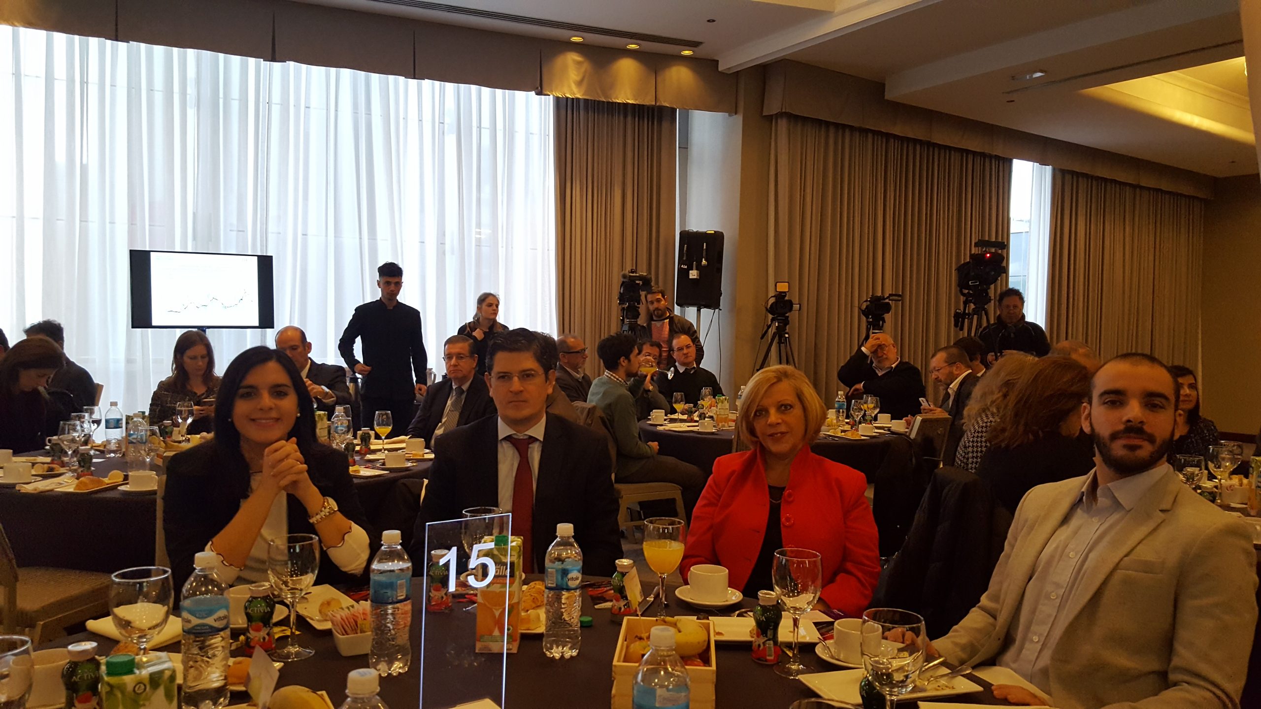 Mundo incierto y región turbulenta: ¿Y por casa cómo andamos?