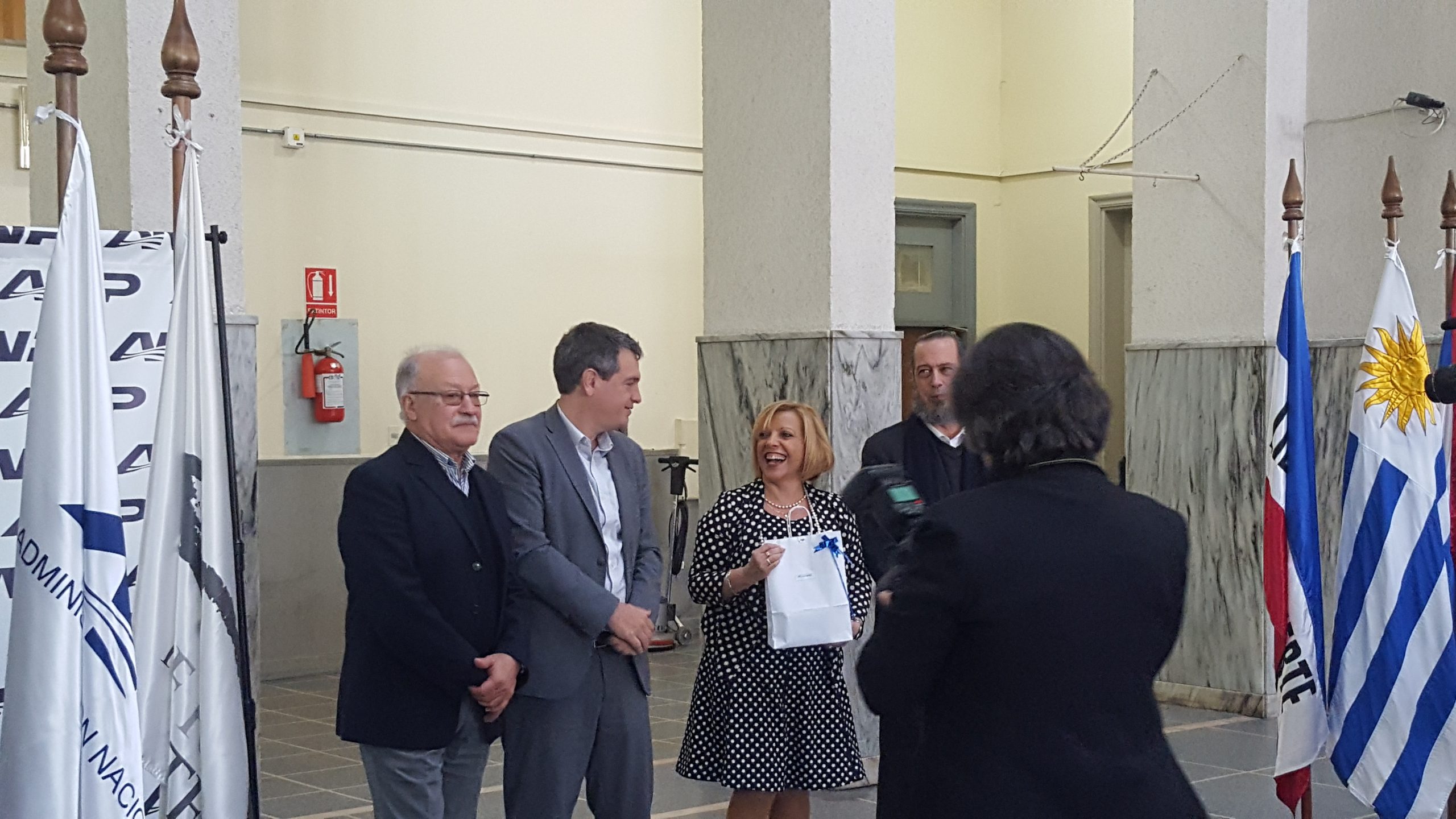 La Presidente del INALOG recibe distinción por 40 años de trabajo en la ANP