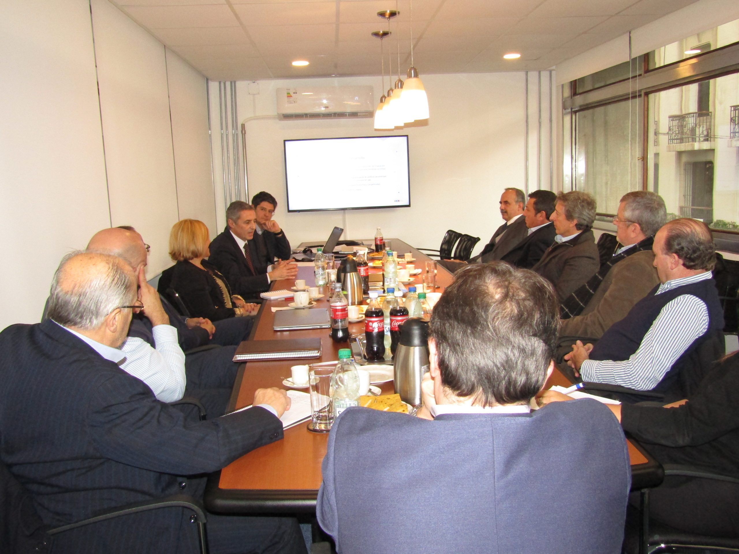 Presidente de ANDE visitó al Consejo Directivo del Inalog