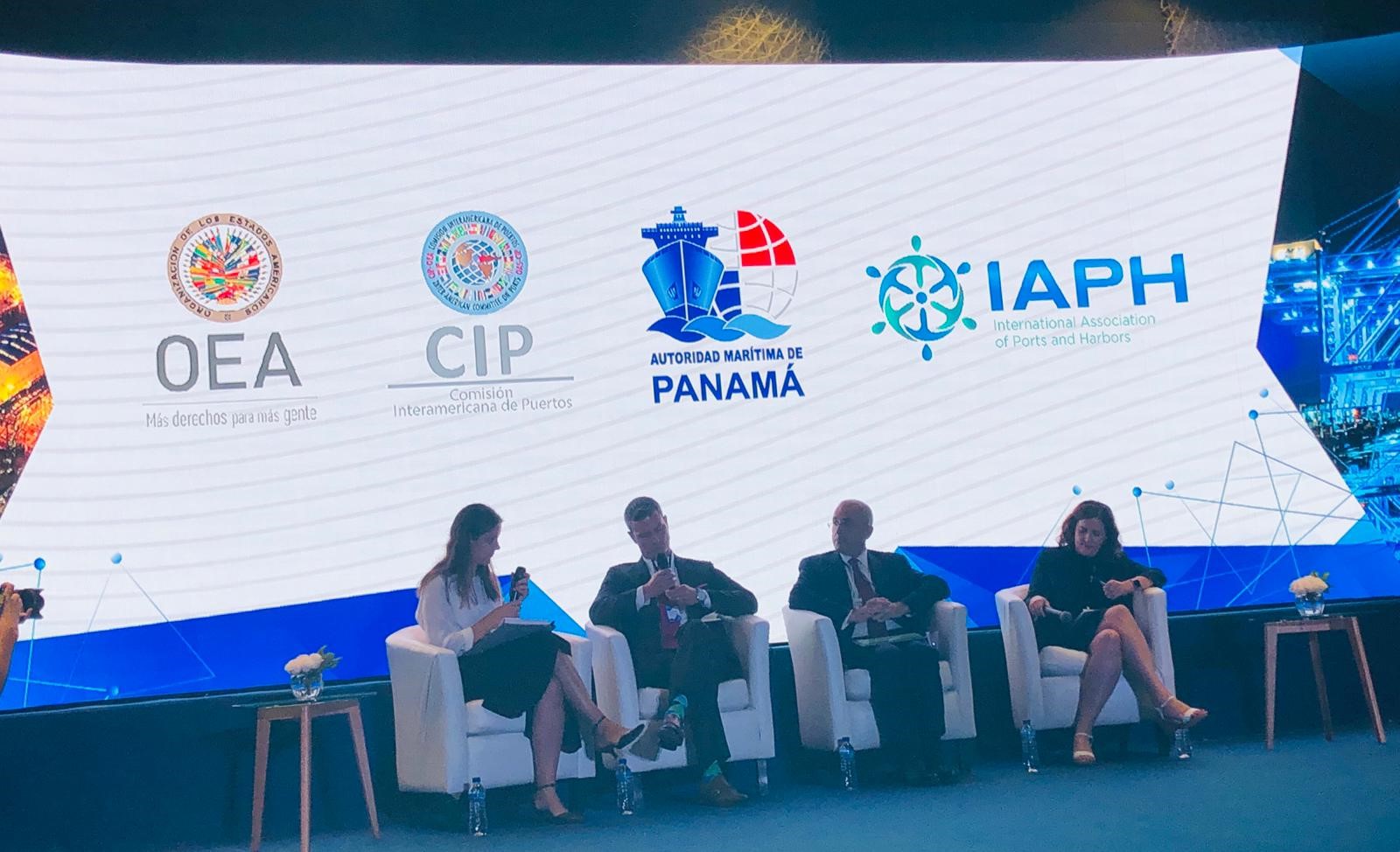 Panel «tendencias en digitalización y automatización en puertos»