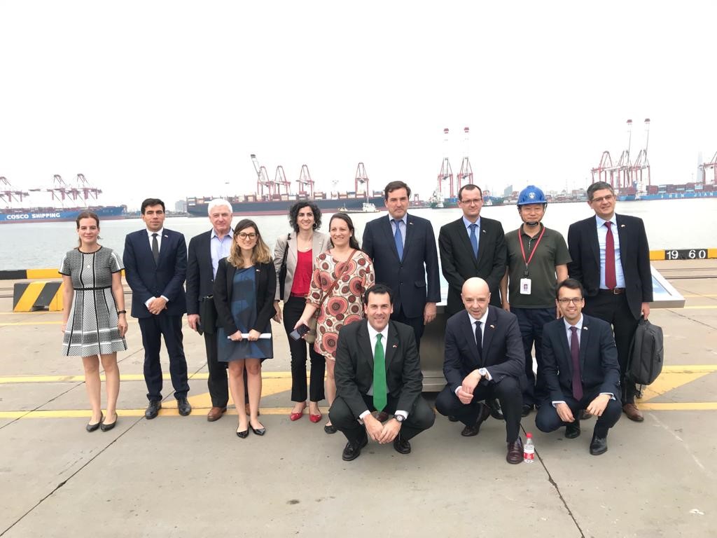 Visita al Puerto de Tianjin, China