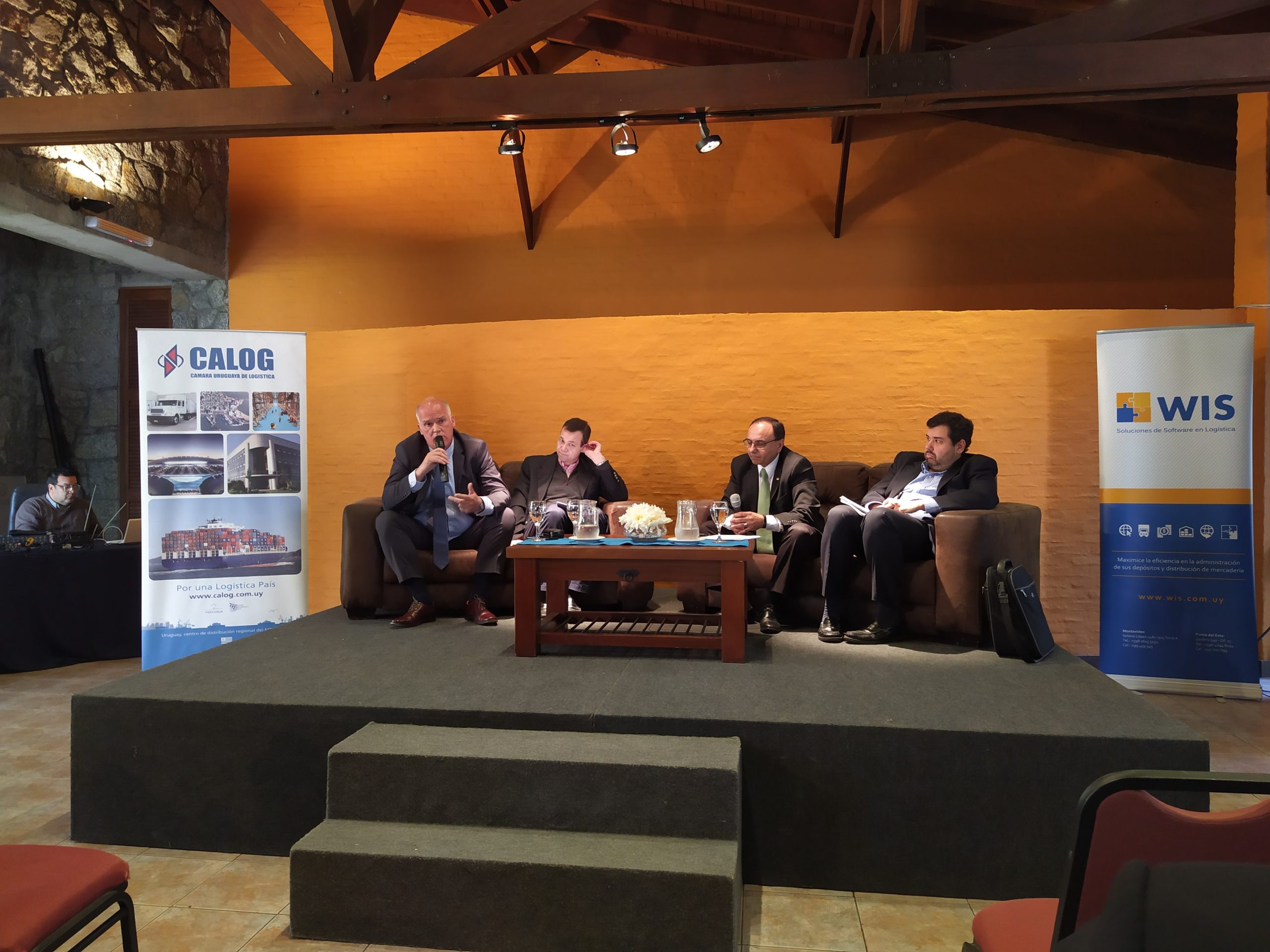 INALOG participó del desayuno de CALOG