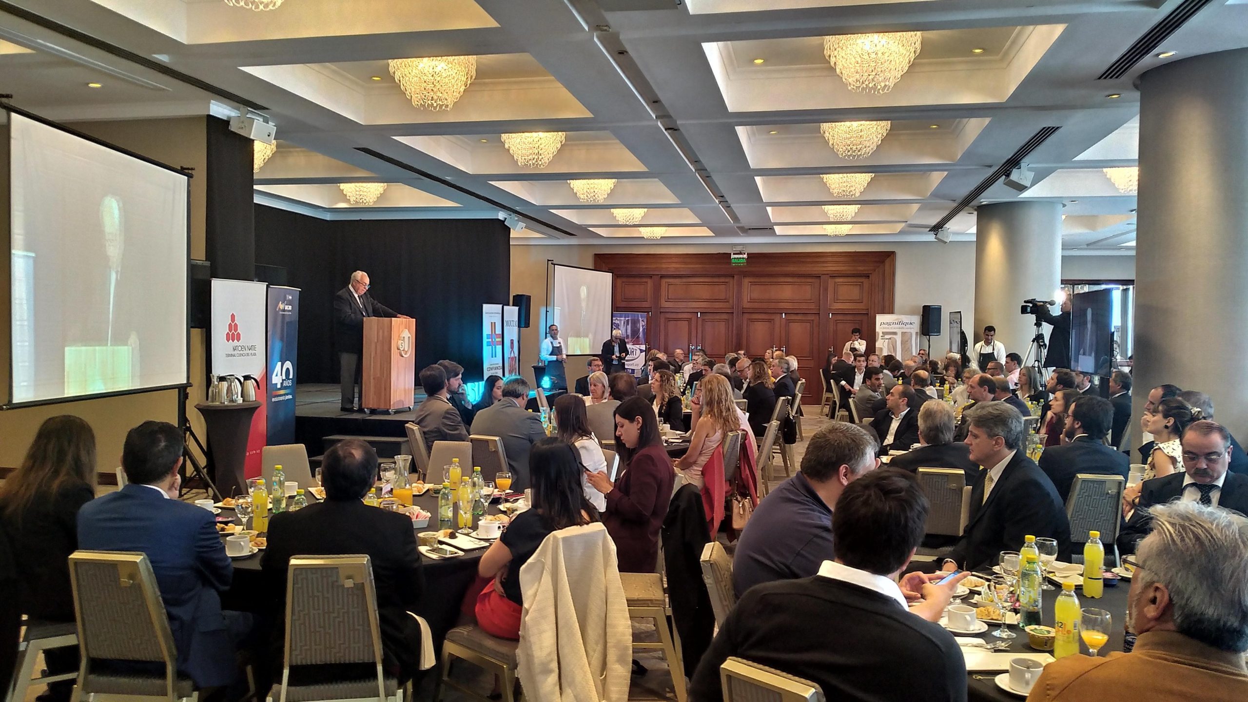 «Uruguay en marcha» por el ministro Rossi