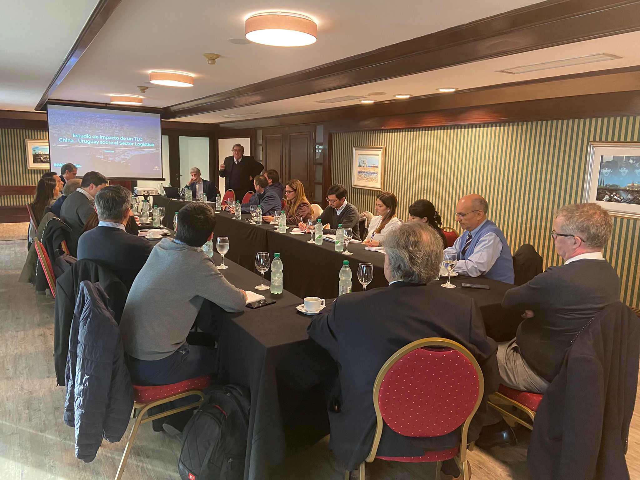 Estudio de impacto de un TLC China-Uruguay sobre el Sector Logístico