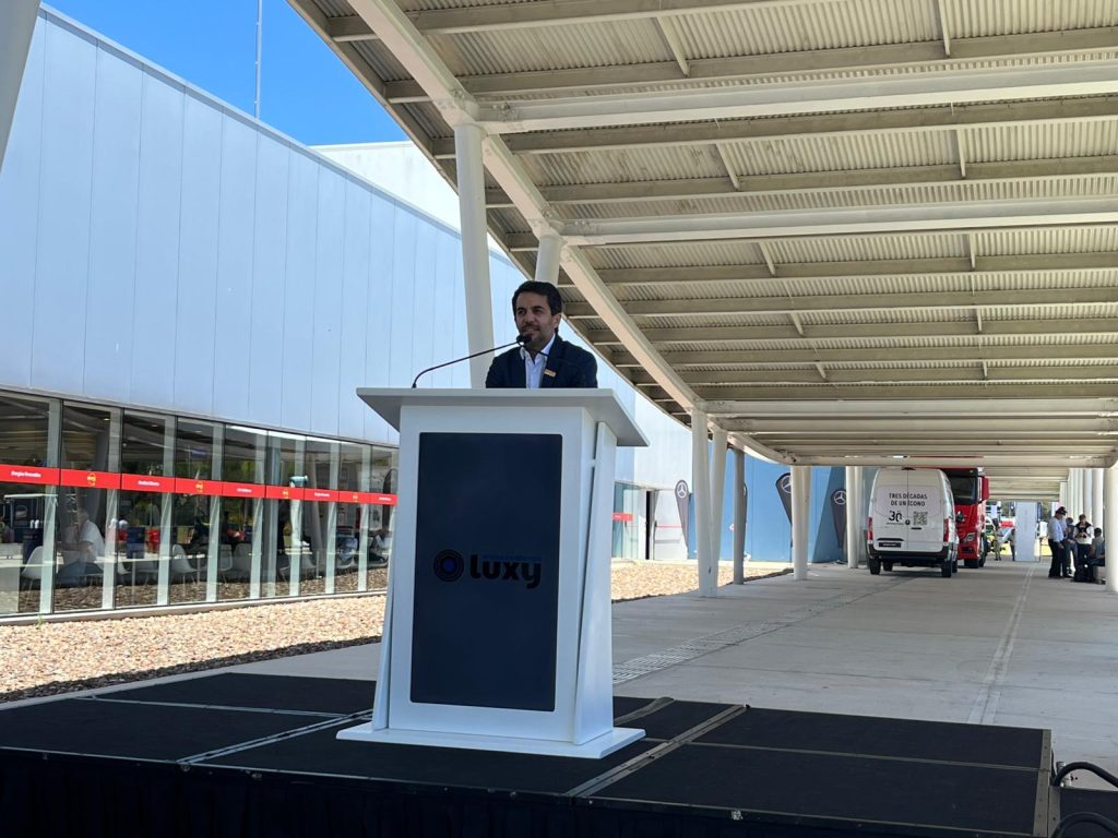 WhatsApp Image 2025-12-03 at 16.33.12